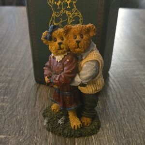 Charming Bear Couple Figurine